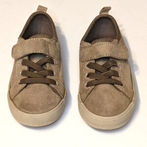 Old Navy 1994 Tan Faux Suede Hook and Loop Closure Sneakers, Toddler Size 6